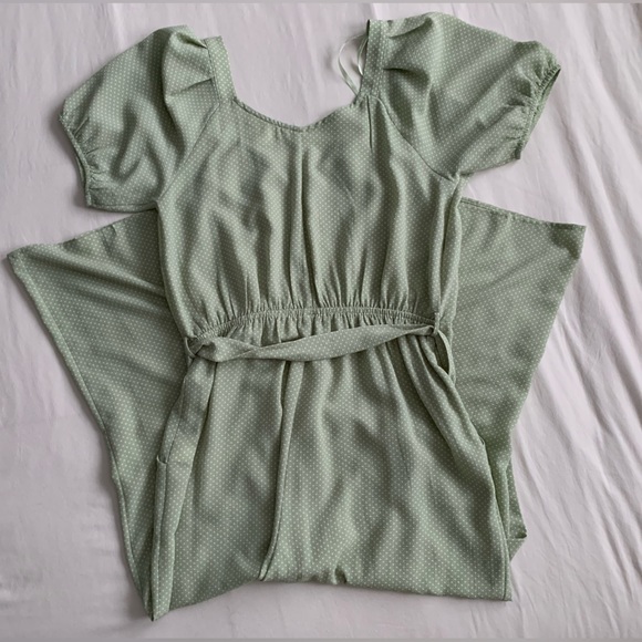 Women’s Mint Green Short Sleeved Jumpsuit w/ White Polka Dots - Picture 4 of 4